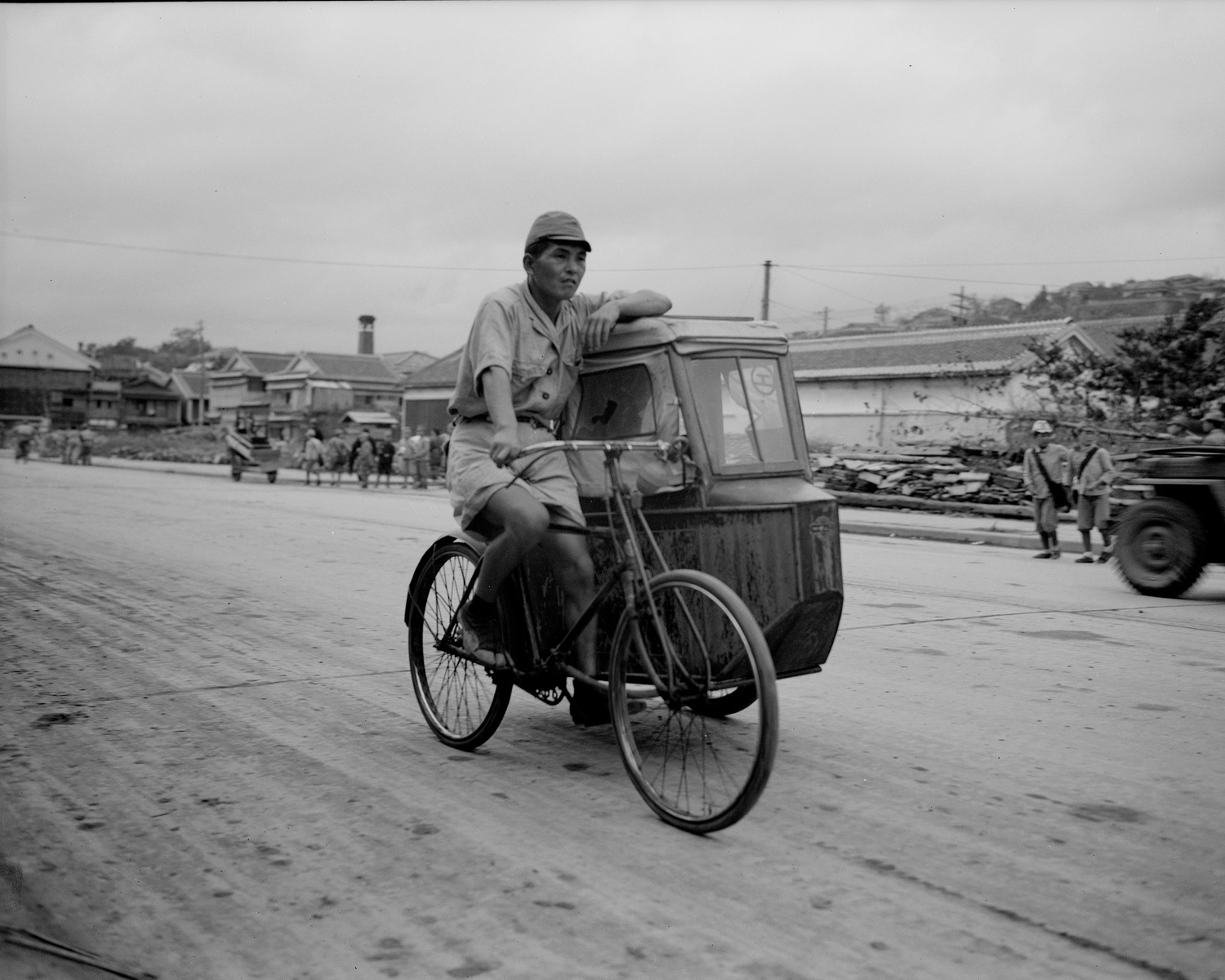 サイドカーのついた自転車 | 昭和館デジタルアーカイブ